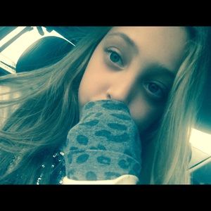 Meet your Posher, Aliana